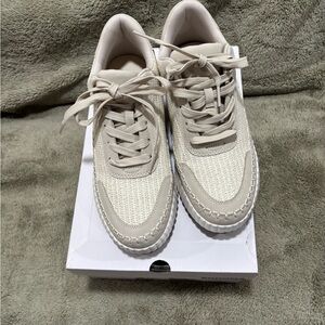 Sonoma Cream Sneakers with Low-Top Design and Breathable Upper